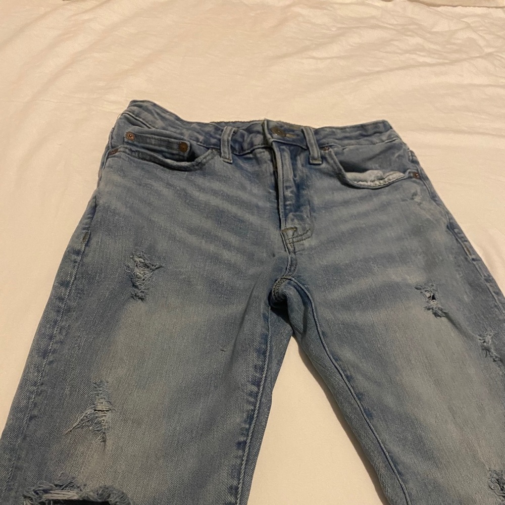 American Eagle Distressed Jeans